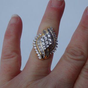 18 K gold statement ring